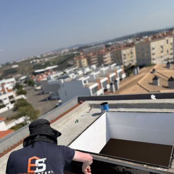 Edificar Steel - Leiria - Trockenbau reparieren und Oberflächenstruktur geben