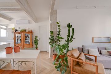 Seu Projeto.Arq - Lisboa - Picture Hanging and Art Installation