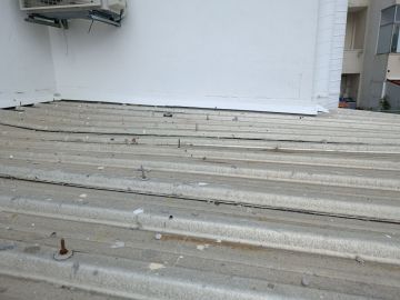 Roof Installation Professional