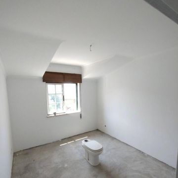 S&S - Entroncamento - Stone or Tile Flooring Installation