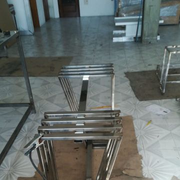 Ronny Valadares - Ponte de Lima - Pet Door Installation