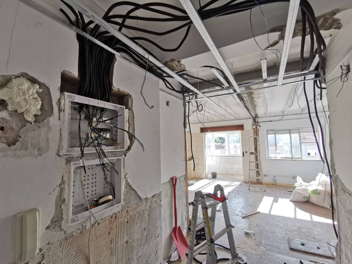 João Marques - Almada - Problemas eléctricos y de cableado