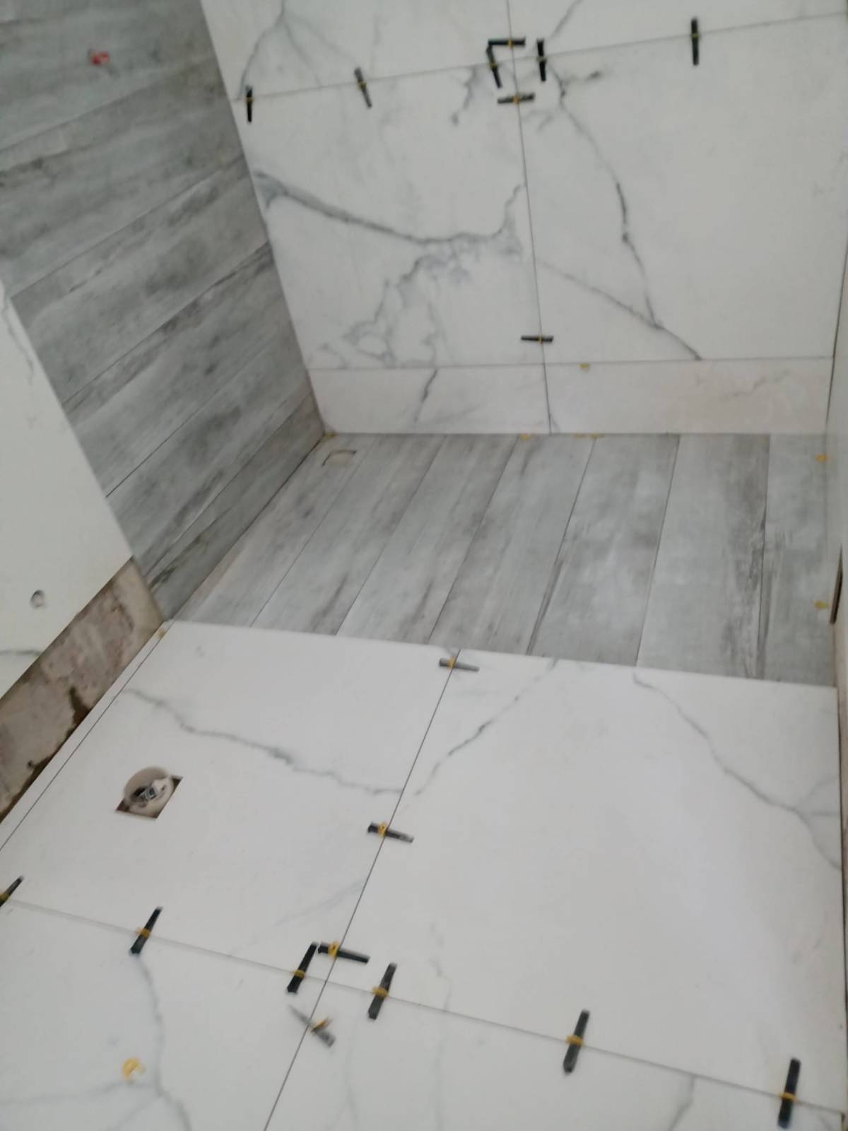 Jardiel Siqueira - Gondomar - Bathroom Remodel