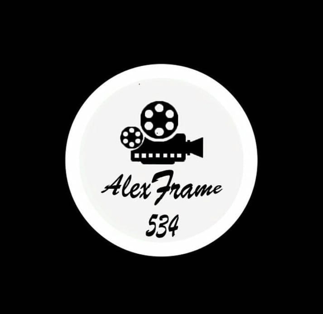 Alexframe - Sintra - Newborn Portrait Photography