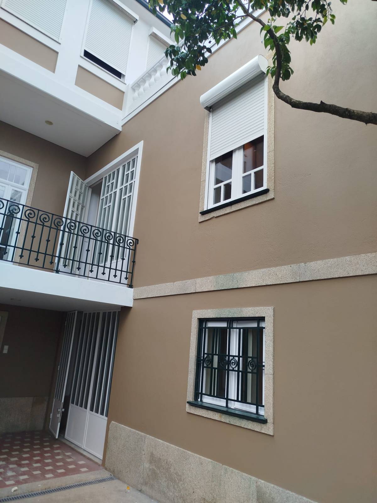 Jardiel Siqueira - Gondomar - Interior Wall Addition