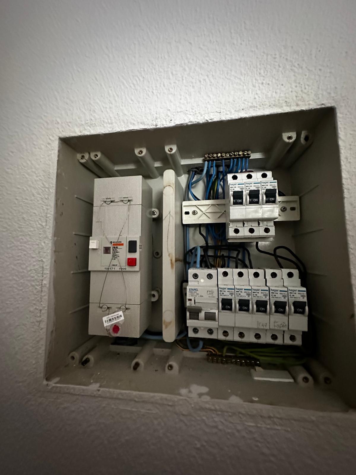 Midas Eletricidade - Sobral de Monte Agraço - Réparation de générateur