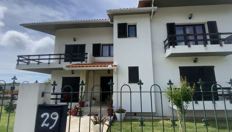 SERVIÇOS RESIDENCIAIS E APOIO DOMICILIAR - Figueira da Foz - Stone or Tile Flooring Installation