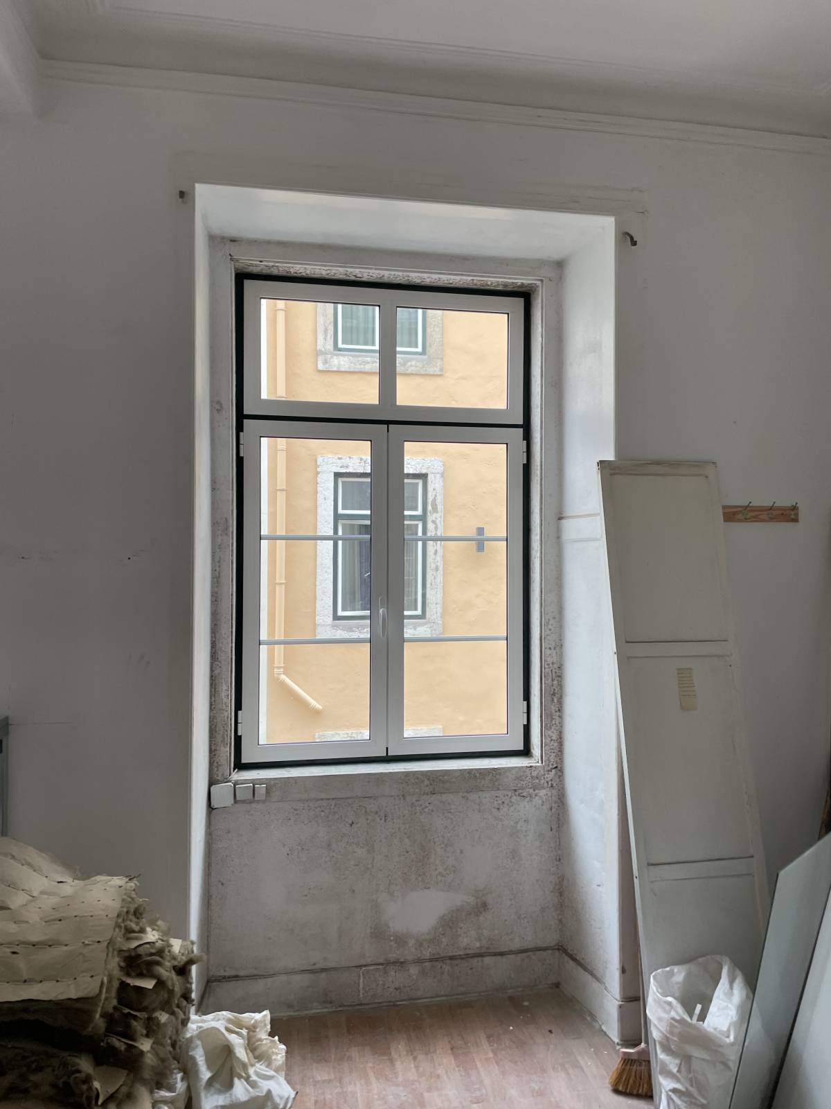 Top Caixilhos - Loures - Window Blinds Installation or Replacement