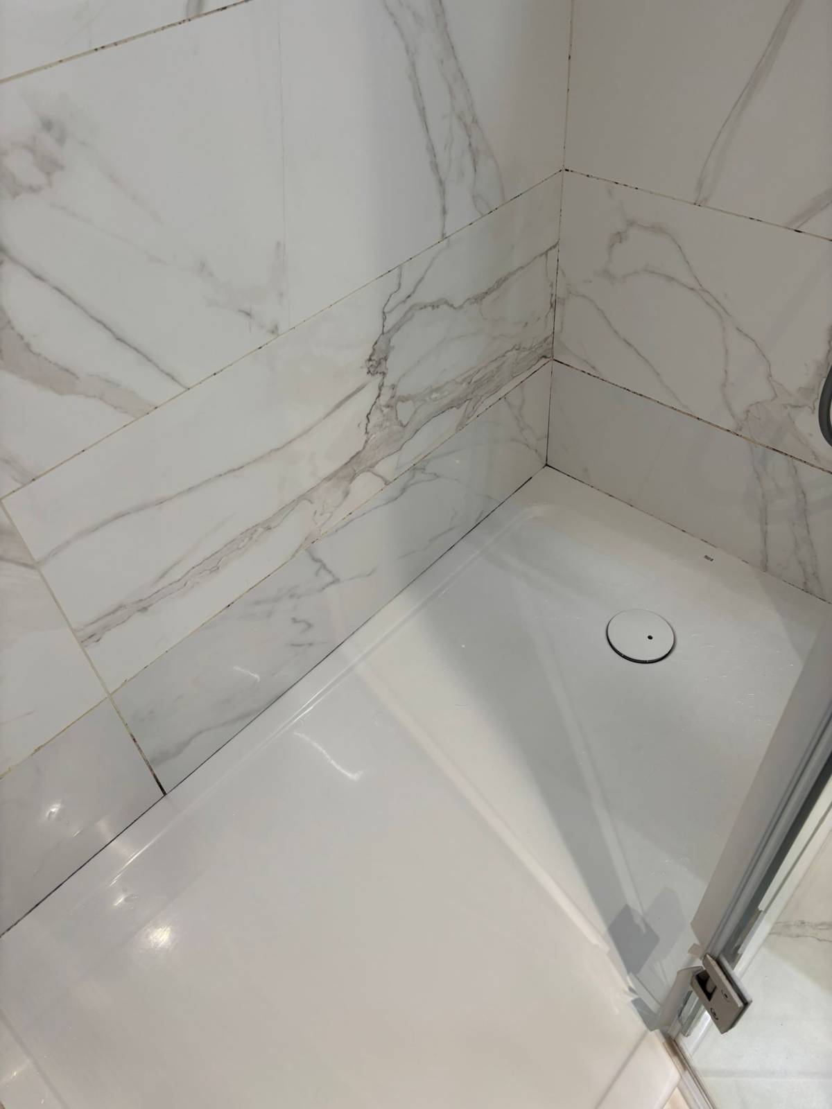 Local Stay Services - Almada - Drywall Repair and Texturing