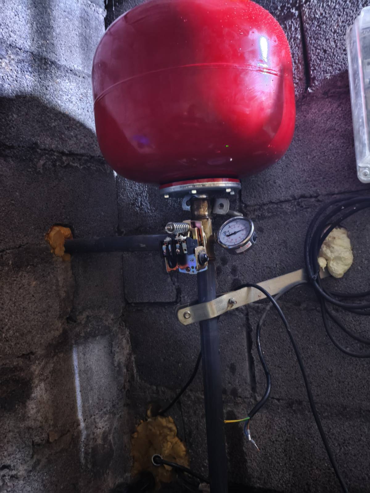 Offgrid Plumbing Kevin - Castelo Branco - Hausumbau