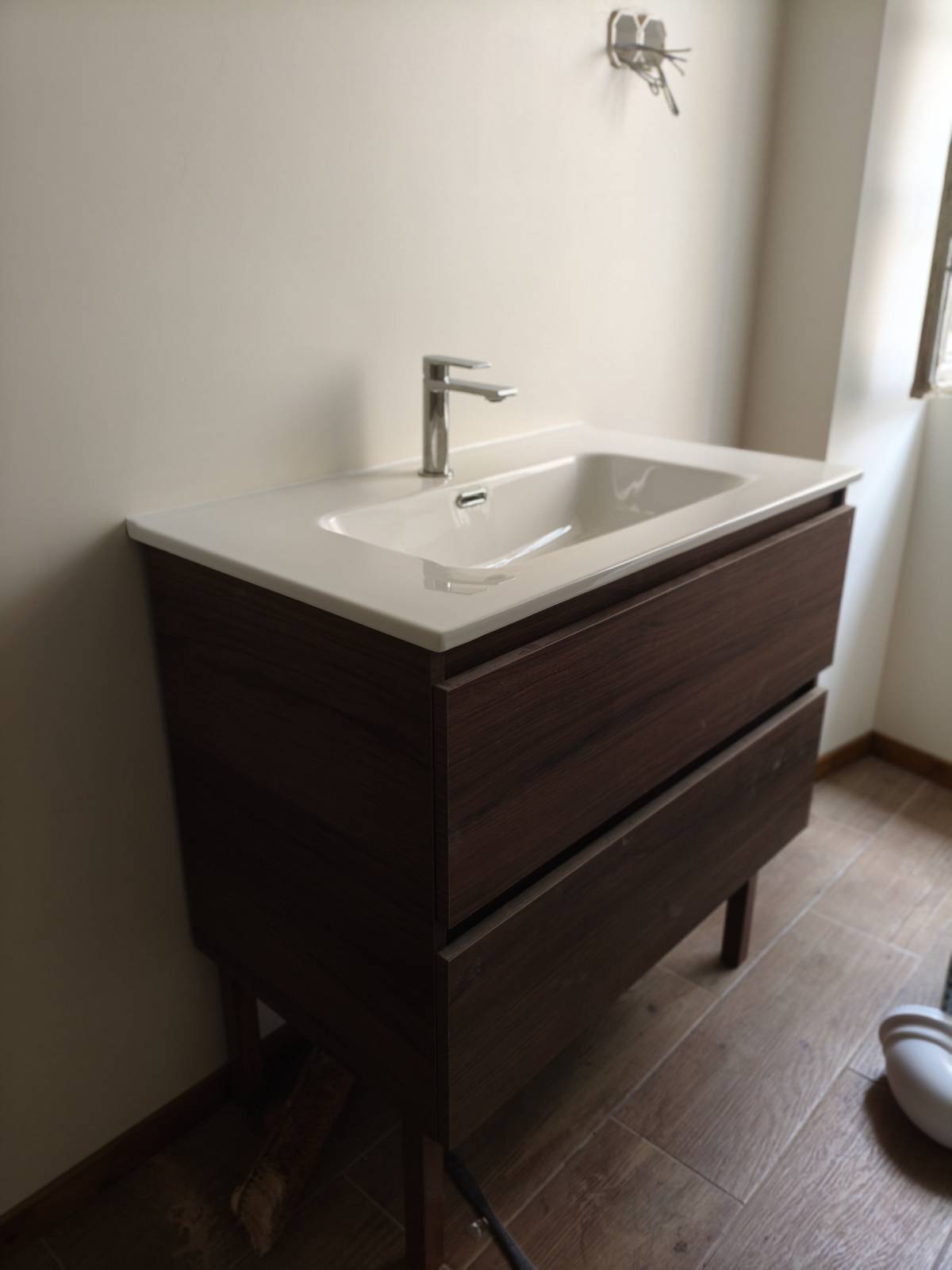 Offgrid Plumbing Kevin - Castelo Branco - Bauunternehmen