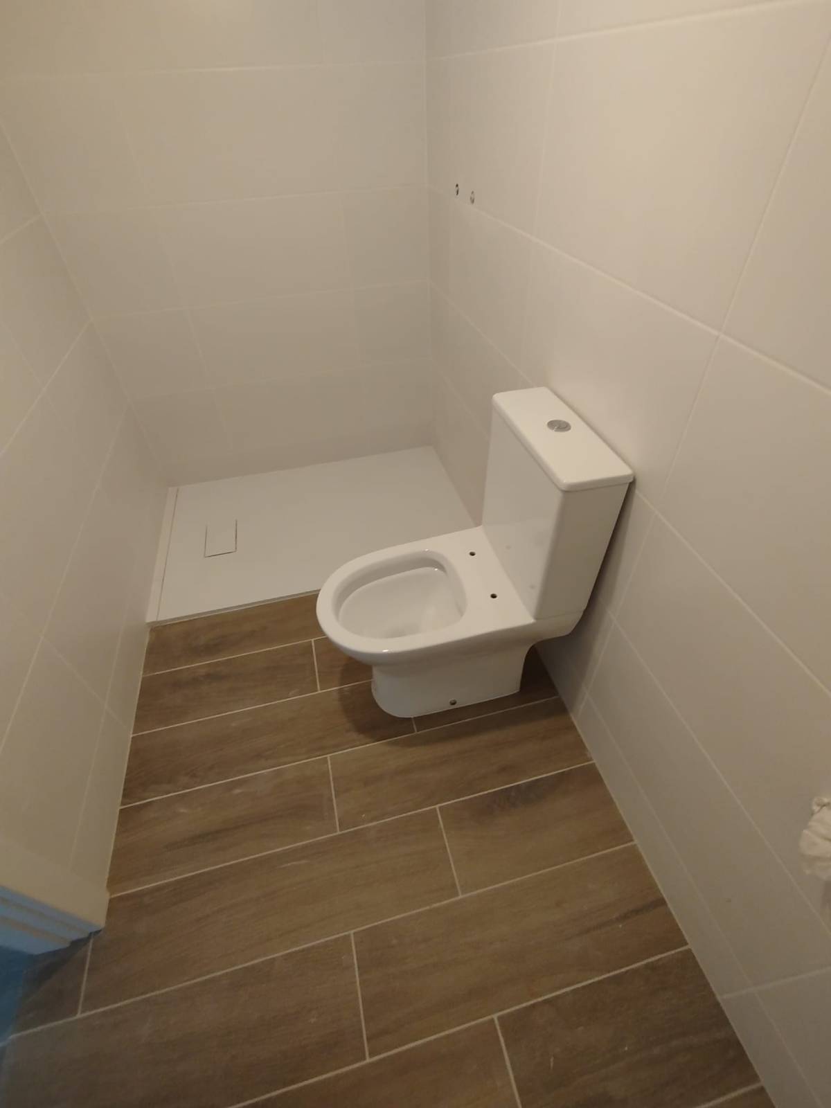 Jardiel Siqueira - Gondomar - Bathroom Remodel