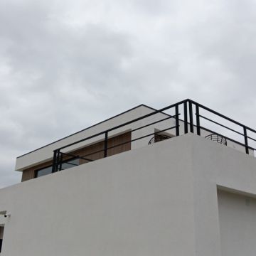 FerriCriativo - Setúbal - Einbau oder Austausch der Garagentür