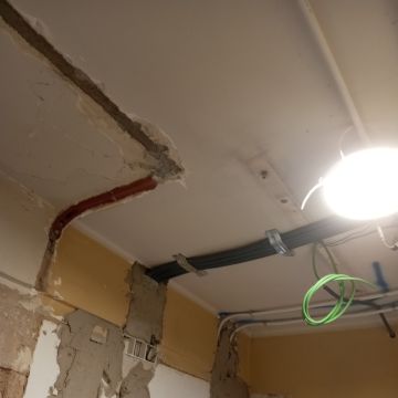 Michael - Lisboa - Suspensão de Quadros e Instalação de Arte