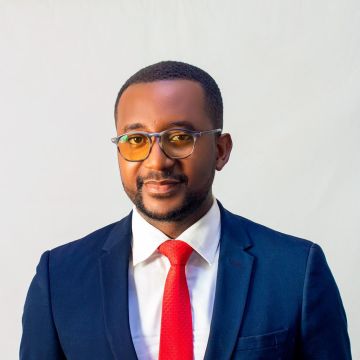 Januario Mbakassi - Vila Verde - Soporte administrativo