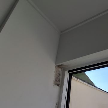 Local Stay Services - Almada - Kitchen Remodel