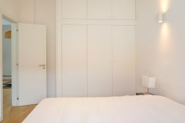 Giraldo Works - Lisboa - Interior Wall Addition