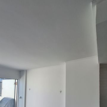 Local Stay Services - Almada - Carpet Installation