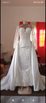 Cristina Horácio - Sintra - Lavagem de Roupa e Engomadoria