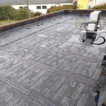 Jardiel Siqueira - Gondomar - Balcony Remodel