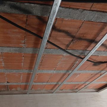 Gil - Montijo - Trockenbau reparieren und Oberflächenstruktur geben