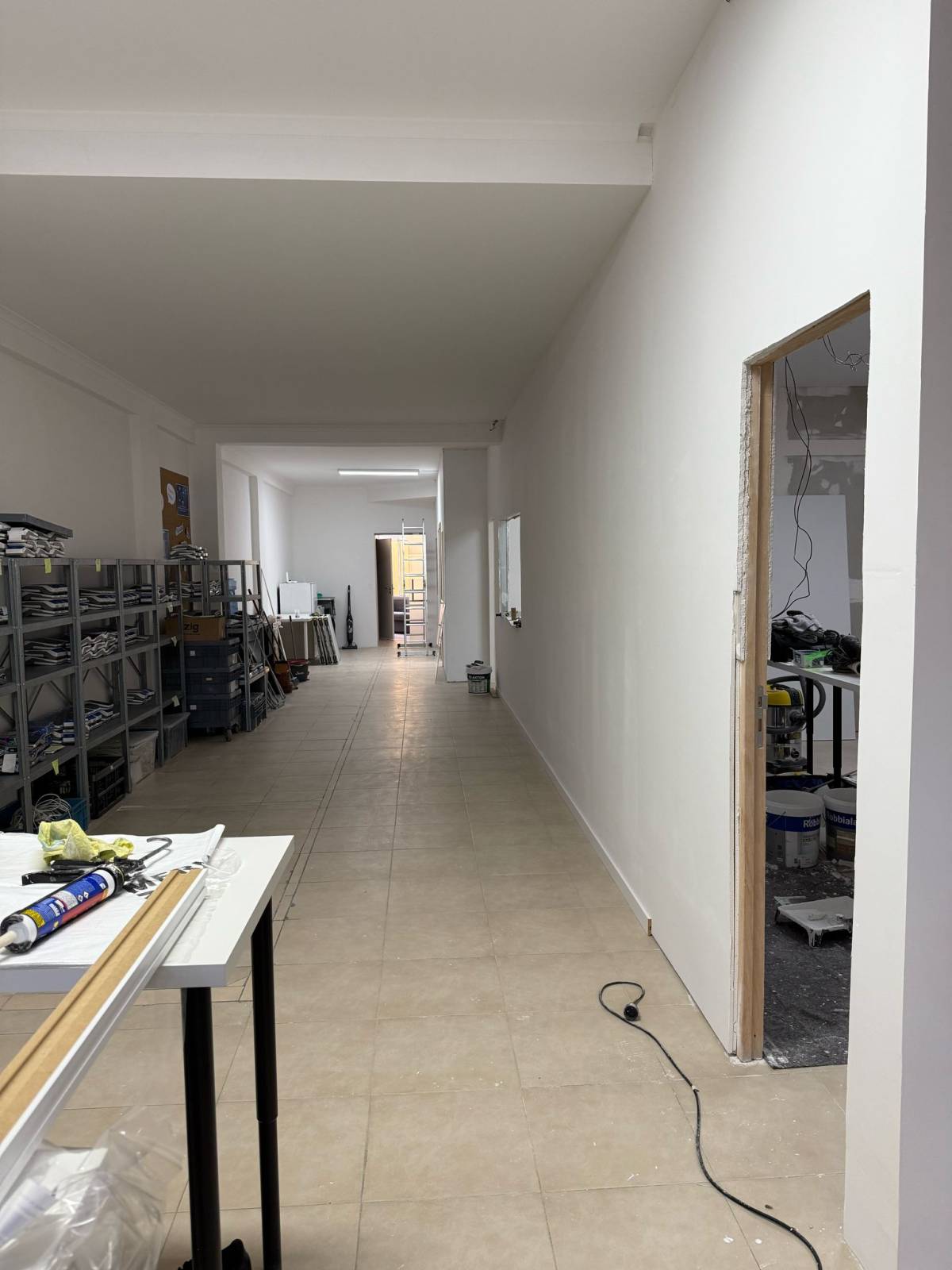 All Pro Home Solutions - Cascais - Lamp Installation