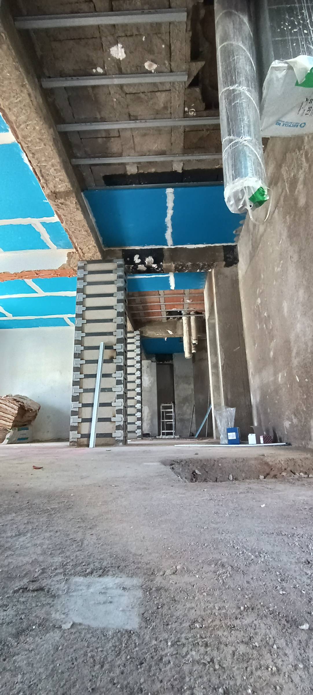 Pladur soluções - Albufeira - Instalação de Escadas