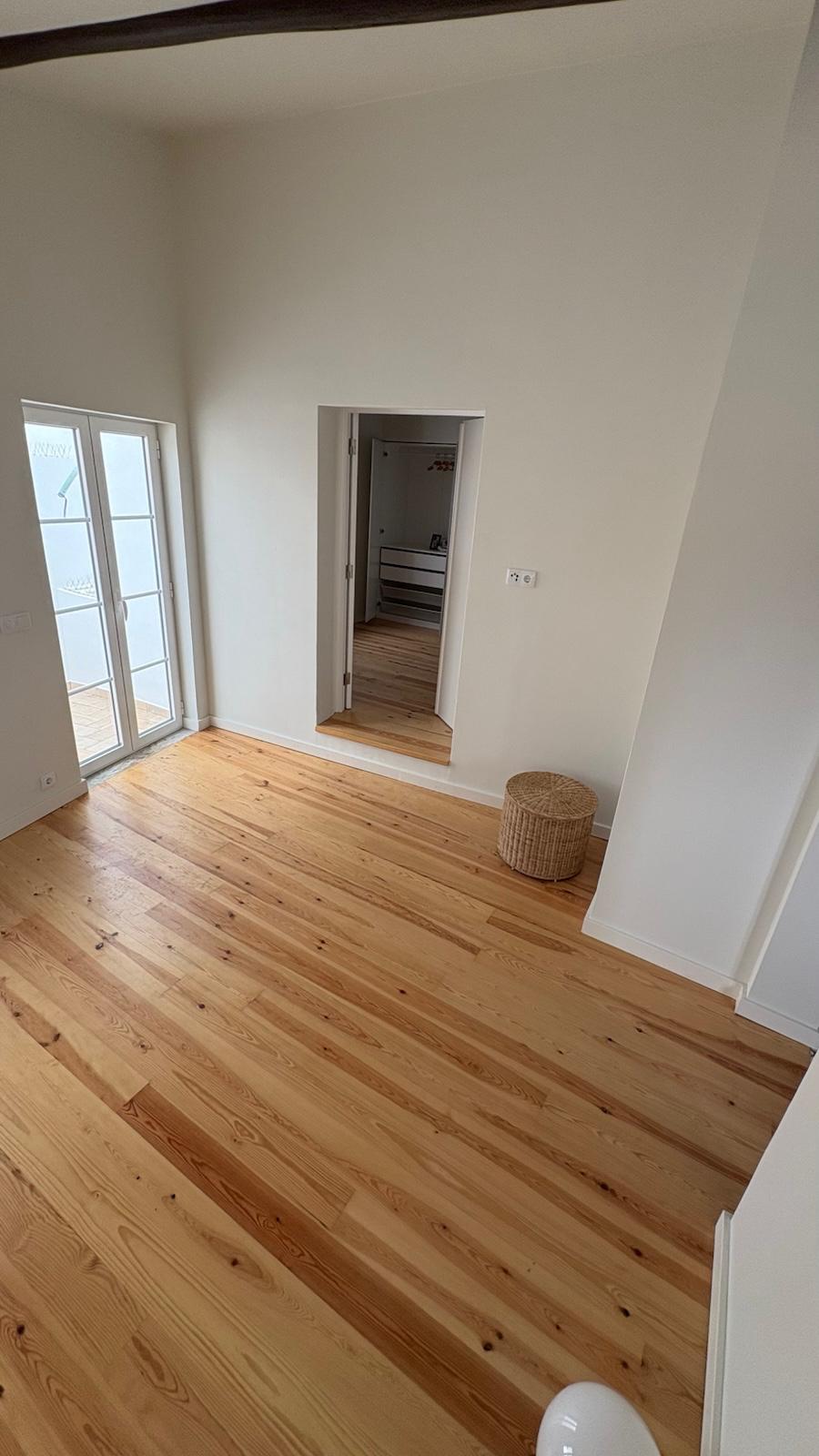 Souza - Barreiro - Remodelação de Quarto