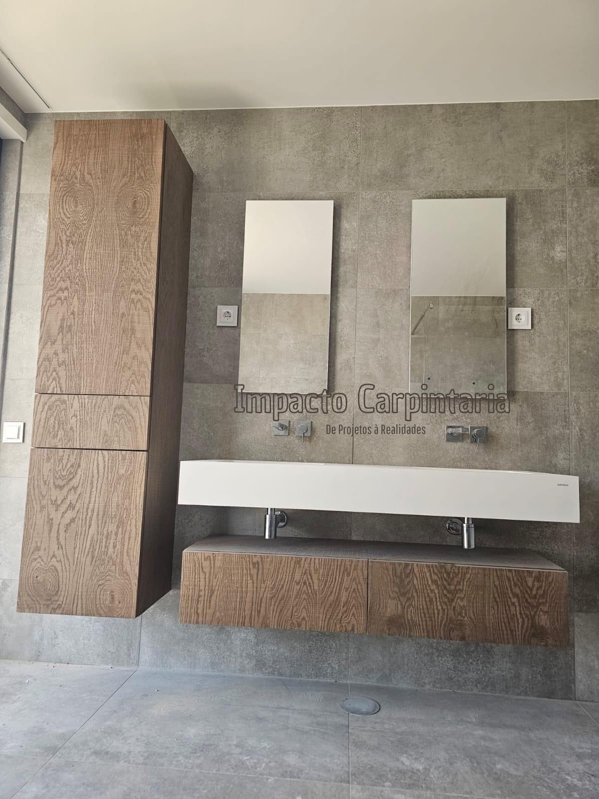 Sou o Alexandre Ribeiro - Mafra - Stone or Tile Flooring Installation