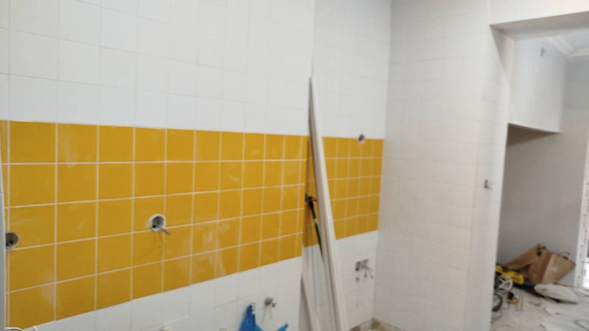 ID construções e remodelações Ltda - Seixal - Fliesenlegerei