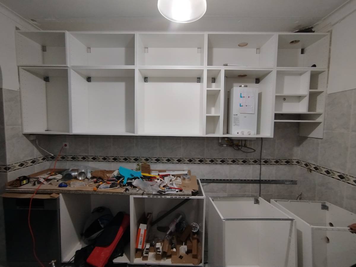 ID construções e remodelações Ltda - Seixal - PVC Fenster montieren