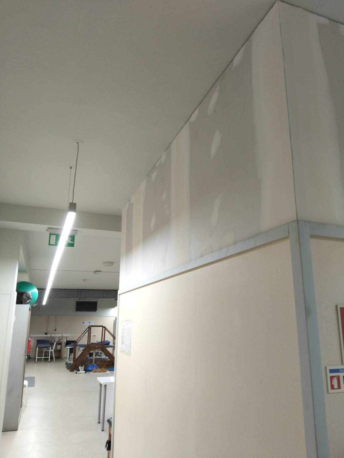Vps pinturas e remodelação - Gondomar - Attic Remodel