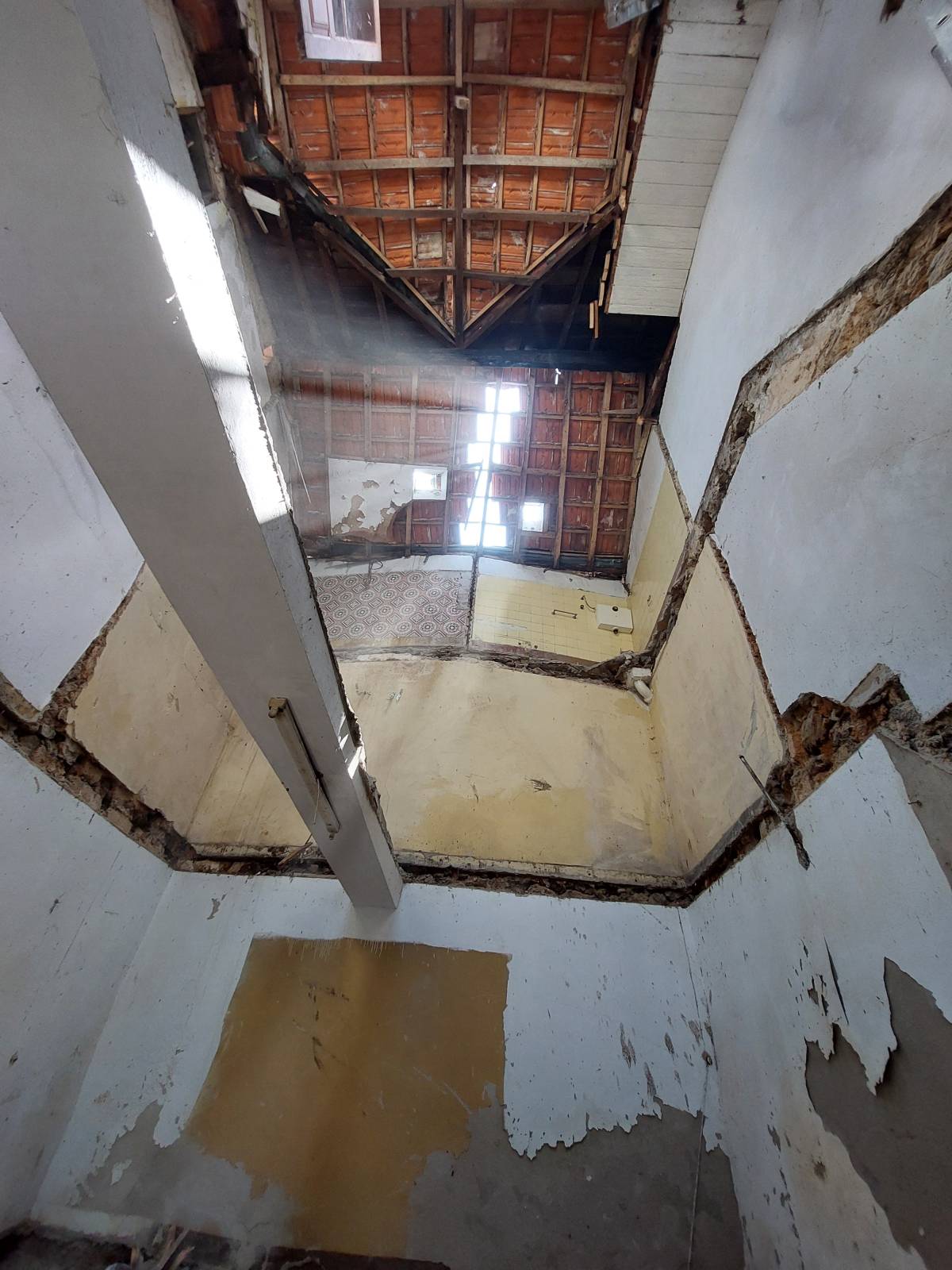 Alexandr - Leiria - Rénovation de chambre