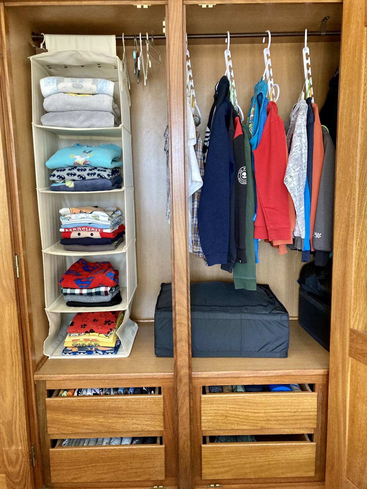Ana Reboca - Personal Organizer - Cascais - Closet Organizers