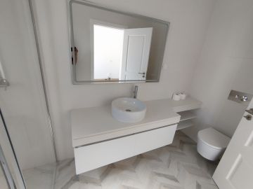 Juan Leon - Albufeira - Vinyl or Linoleum Repair or Partial Replacement