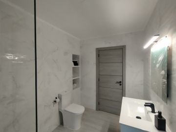 Juan Leon - Albufeira - Cabinet Repair