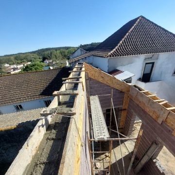 Alexandr - Leiria - Installation, réparation ou retrait de revêtement mural