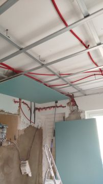 ID construções e remodelações Ltda - Seixal - Dachfenster montieren