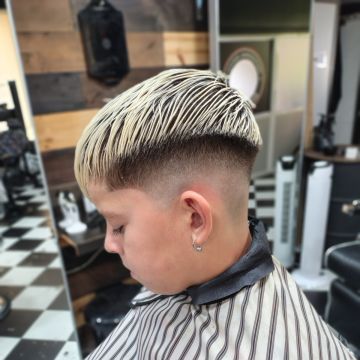 Henrique Barber - Amadora - Friseure und Barbiere