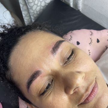 Natália Souza - Almada - Servicios de belleza