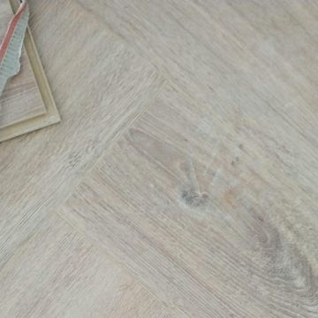 Énio Patricio - Leiria - Hardwood Floor Installation