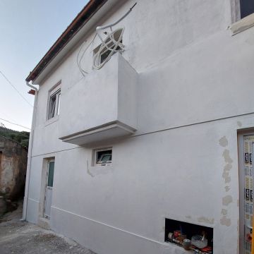 Alexandr - Leiria - Pose de sol en béton