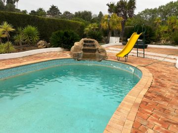 Pools, Whirlpools und Sauna