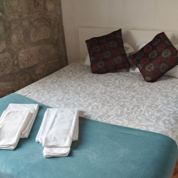 Tatiana Brito - Vila Nova de Gaia - Limpeza de Cortinas e Cortinados