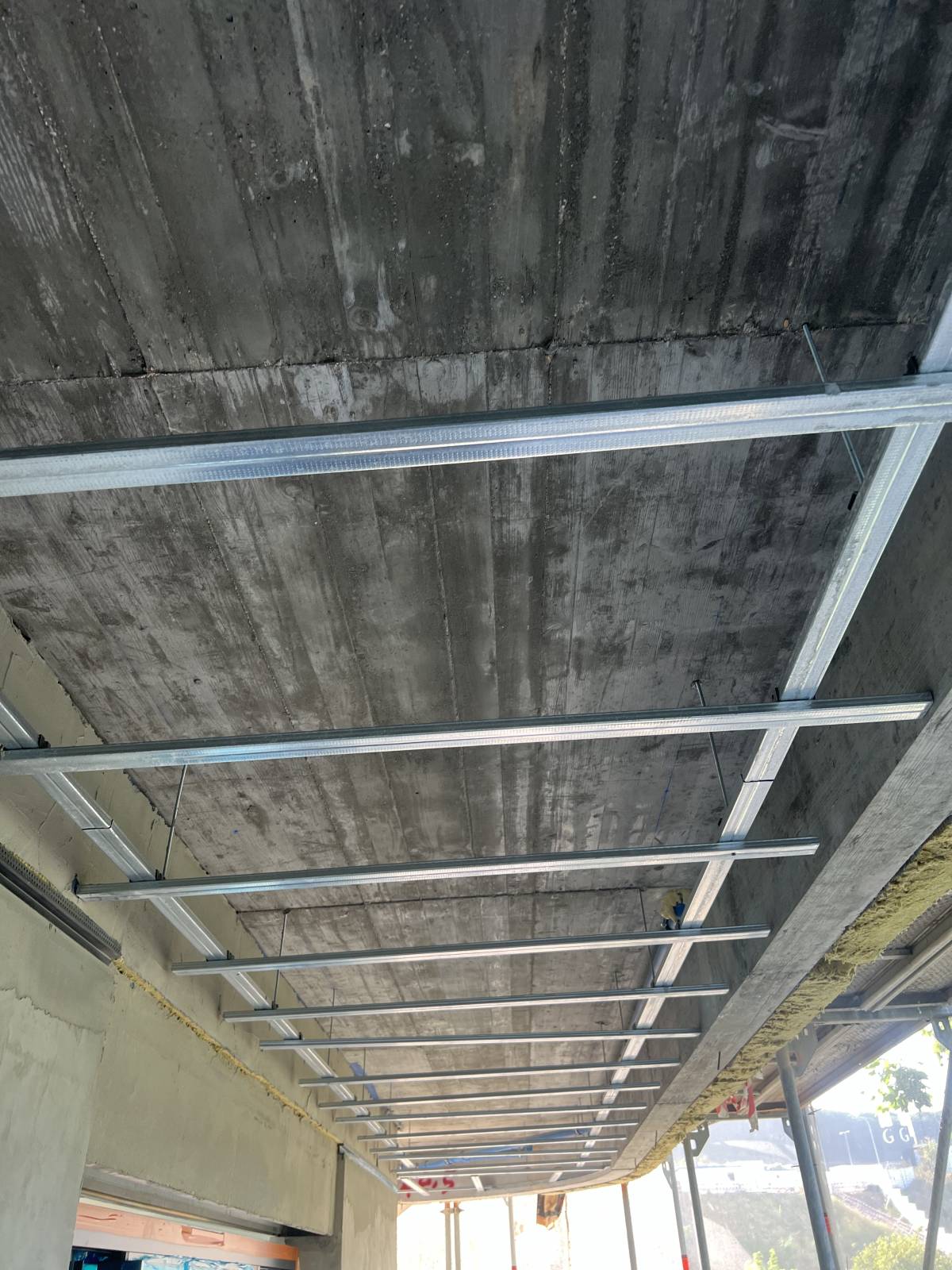 Pedro - Sintra - Siding Installation, Repair, or Removal
