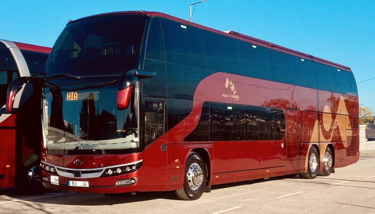 Vale do Homem Transportes - Vila Verde - Charter Bus Rental