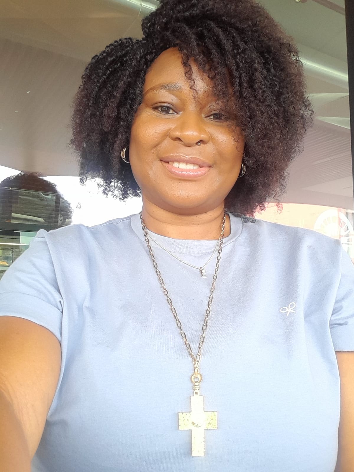 Laurinda Magueza - Oeiras - Organizador del hogar