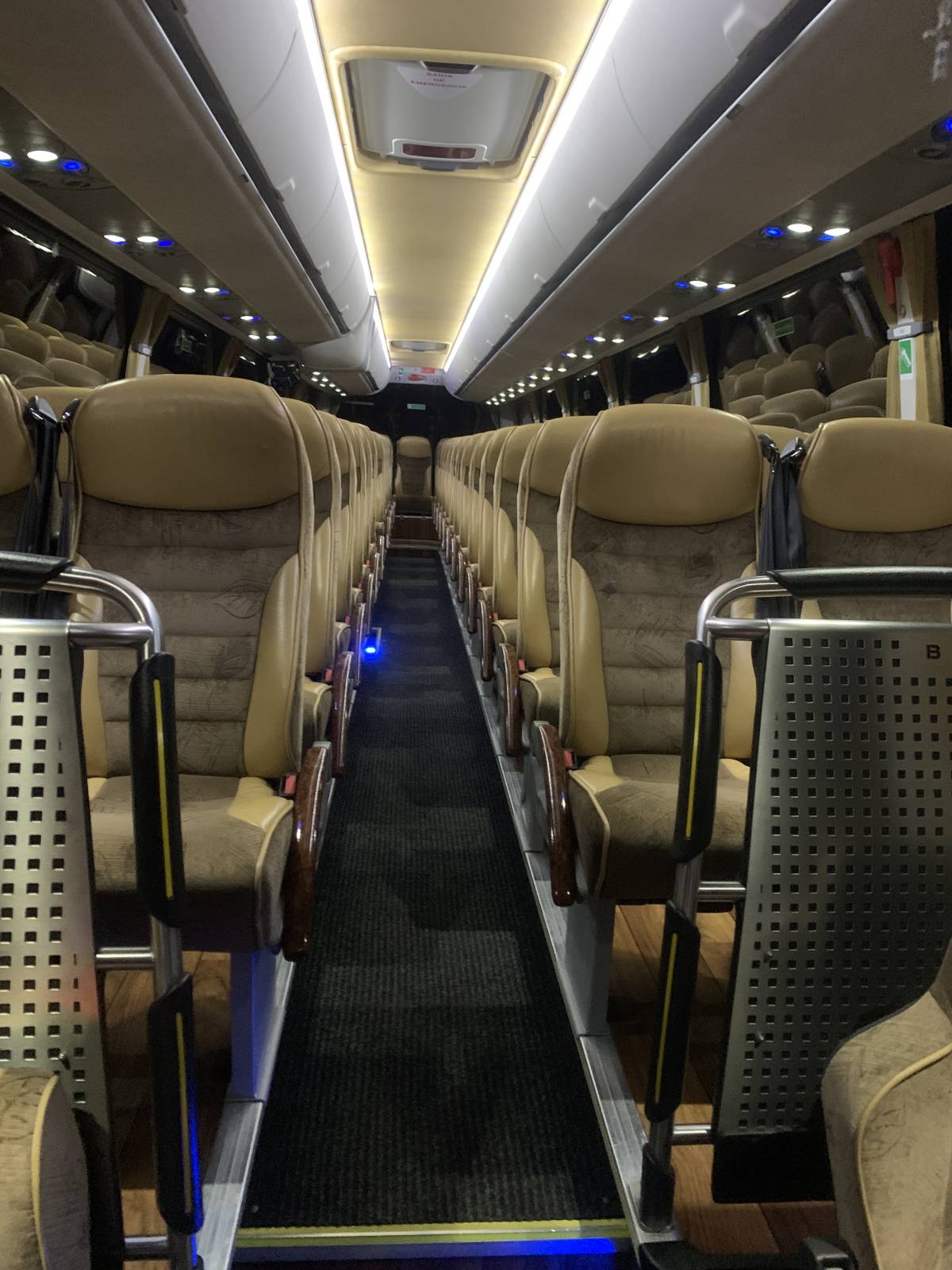 Vale do Homem Transportes - Vila Verde - Bus and Car Rental