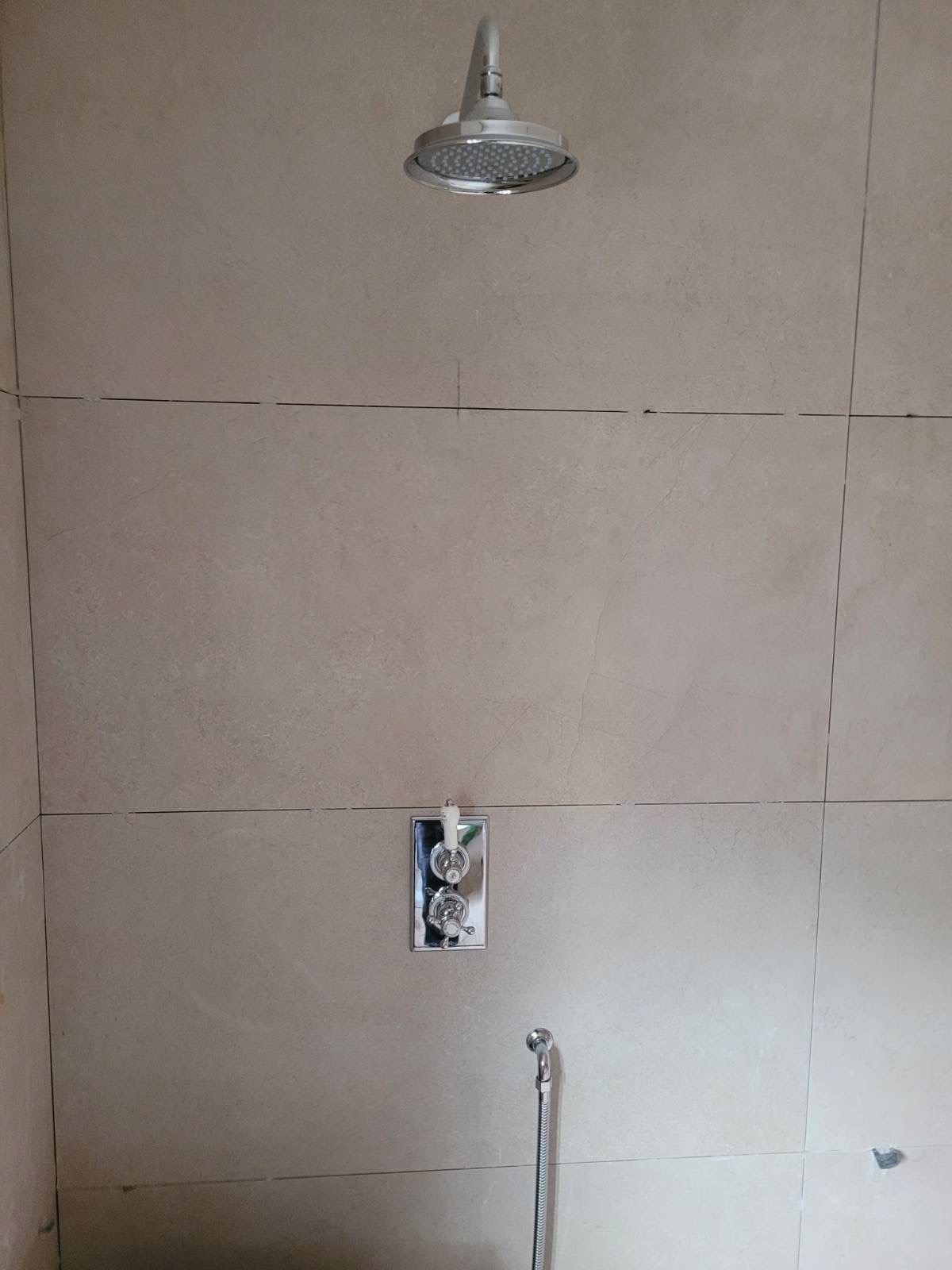 Liva - Arganil - Instalação de Lâmpada