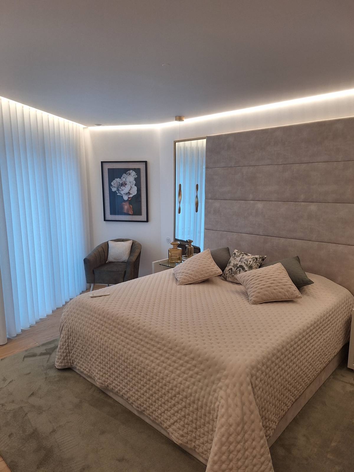 Alexandra Villadecor - Vila do Conde - Drapery Repair